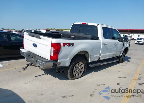 2017 Ford F-250 Lariat из США, поврежденный, VIN 1FT7W2BT2HEC76145